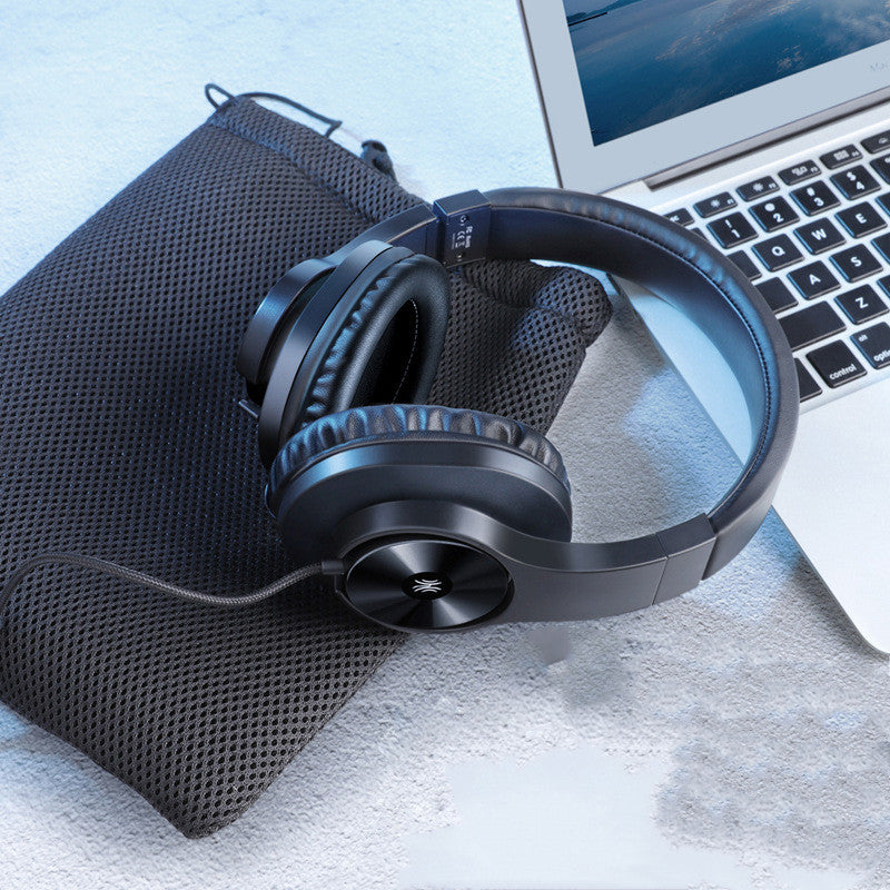 Head-mounted Wired Headphones