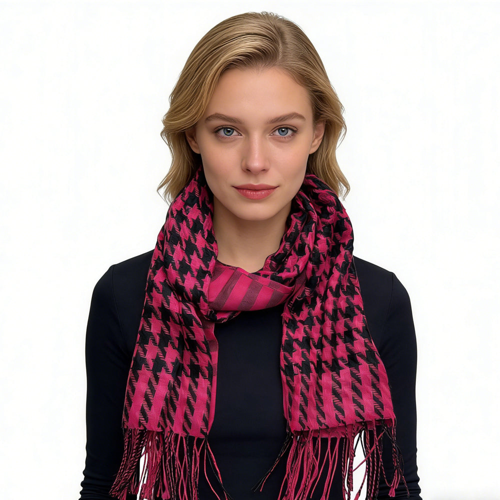 Textured Plush Jacquard Weave Traps Warmth Scarf