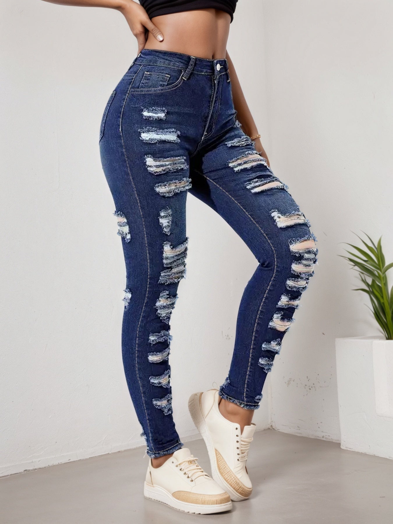 Women’s Ripped Tight Cropped Pants