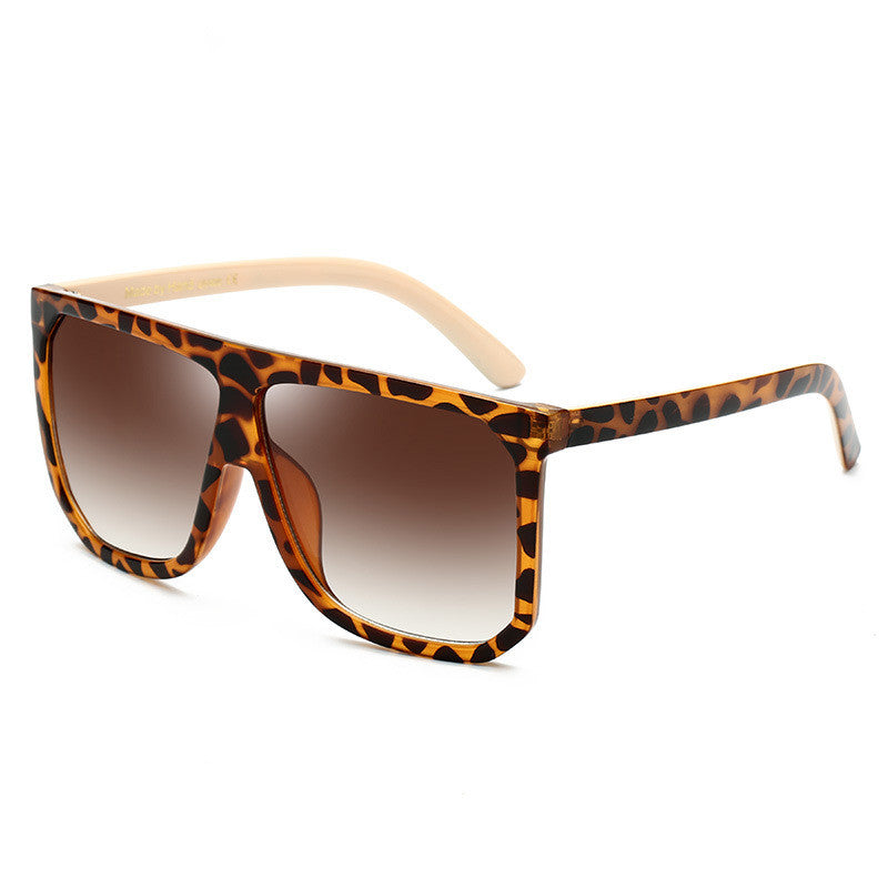 Women's Large Frame Fashionable Eye Protection Sunglasses