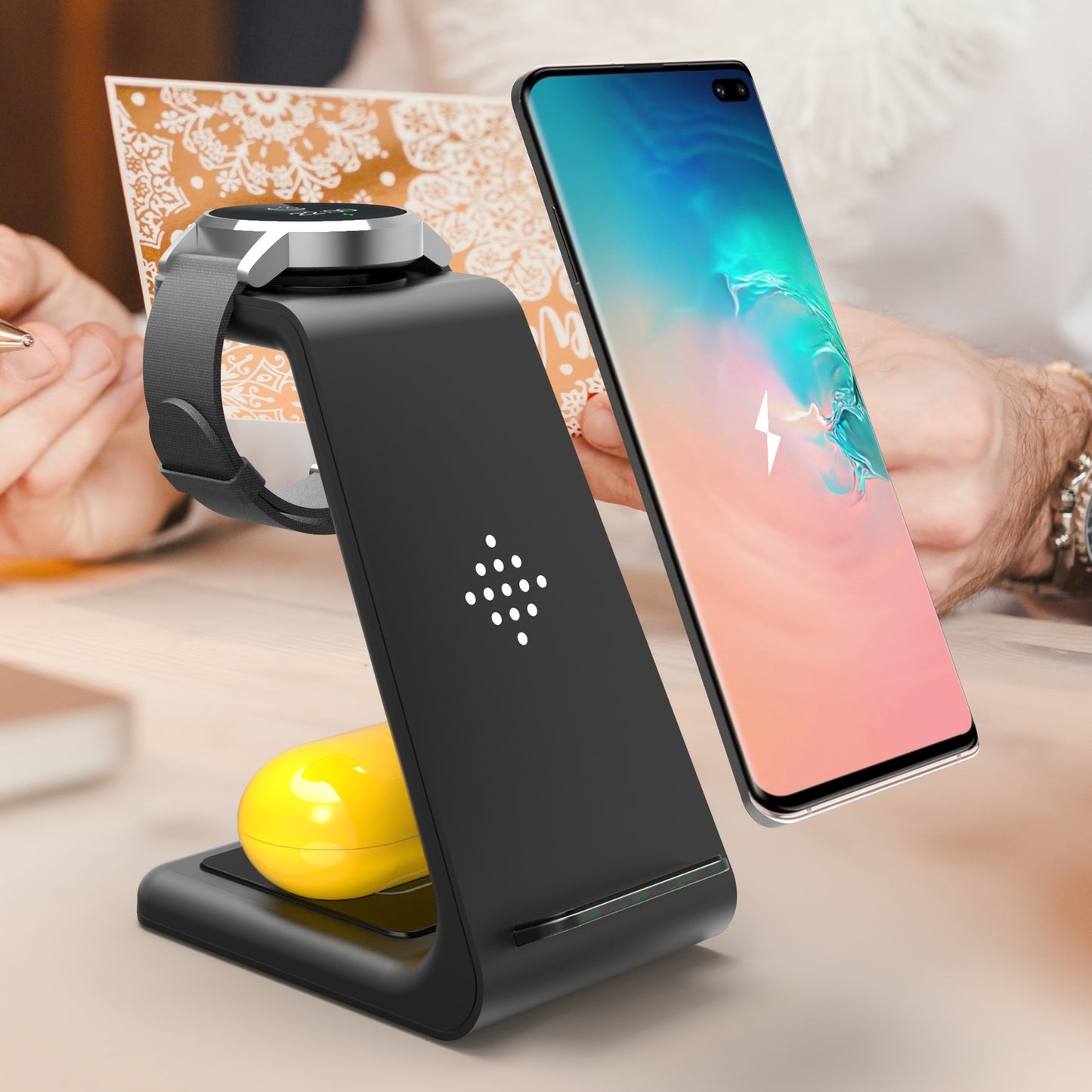 3 In 1 Fast Charging Station/Wireless Charger Stand