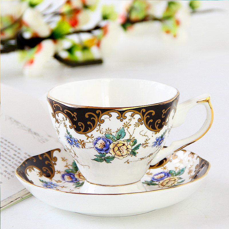 Ceramic Plates & Cups