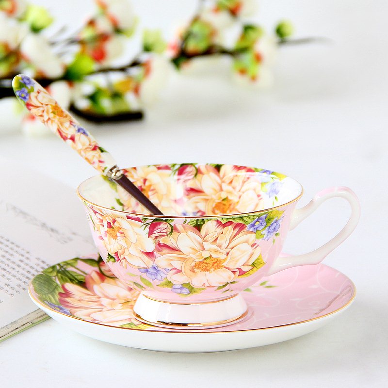 Ceramic Plates & Cups
