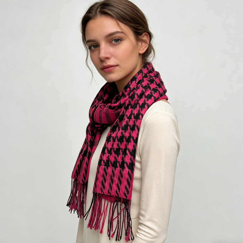 Textured Plush Jacquard Weave Traps Warmth Scarf