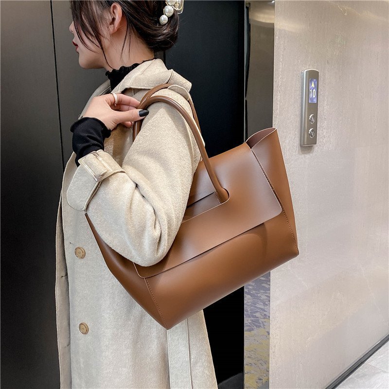 Women Shoulder Bags/Retro