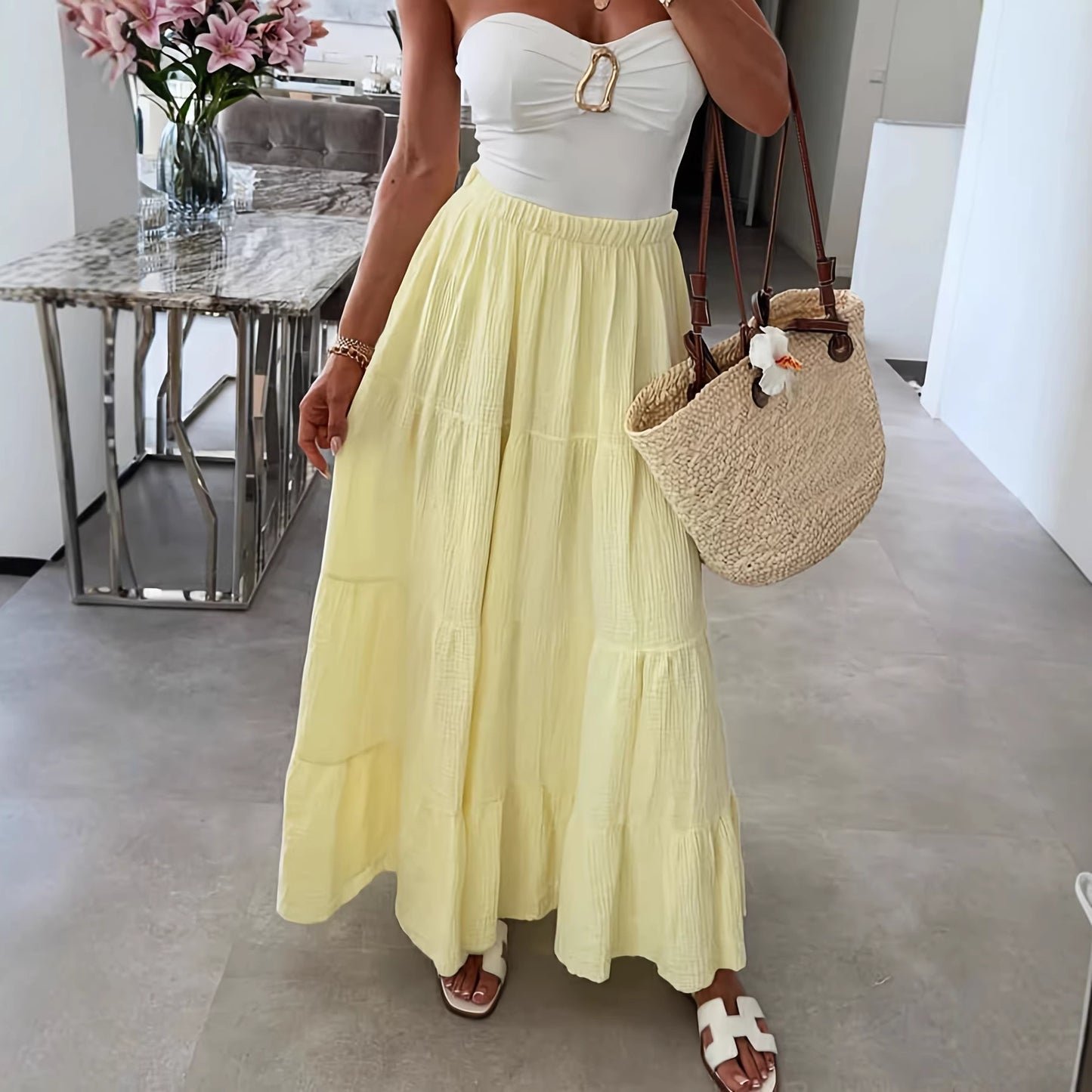 Elegant & Minimalist Pleated Skirt
