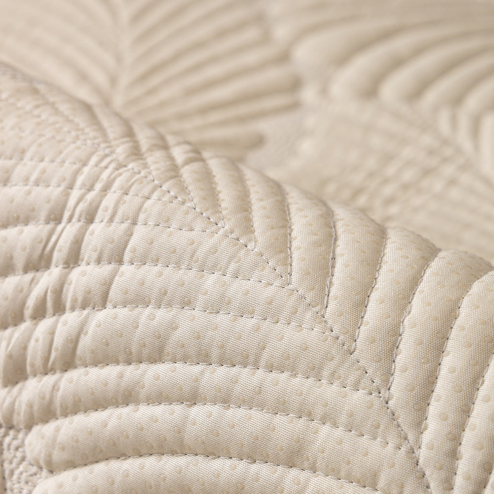 Nordic Crystal Fleece Sofa Cover
