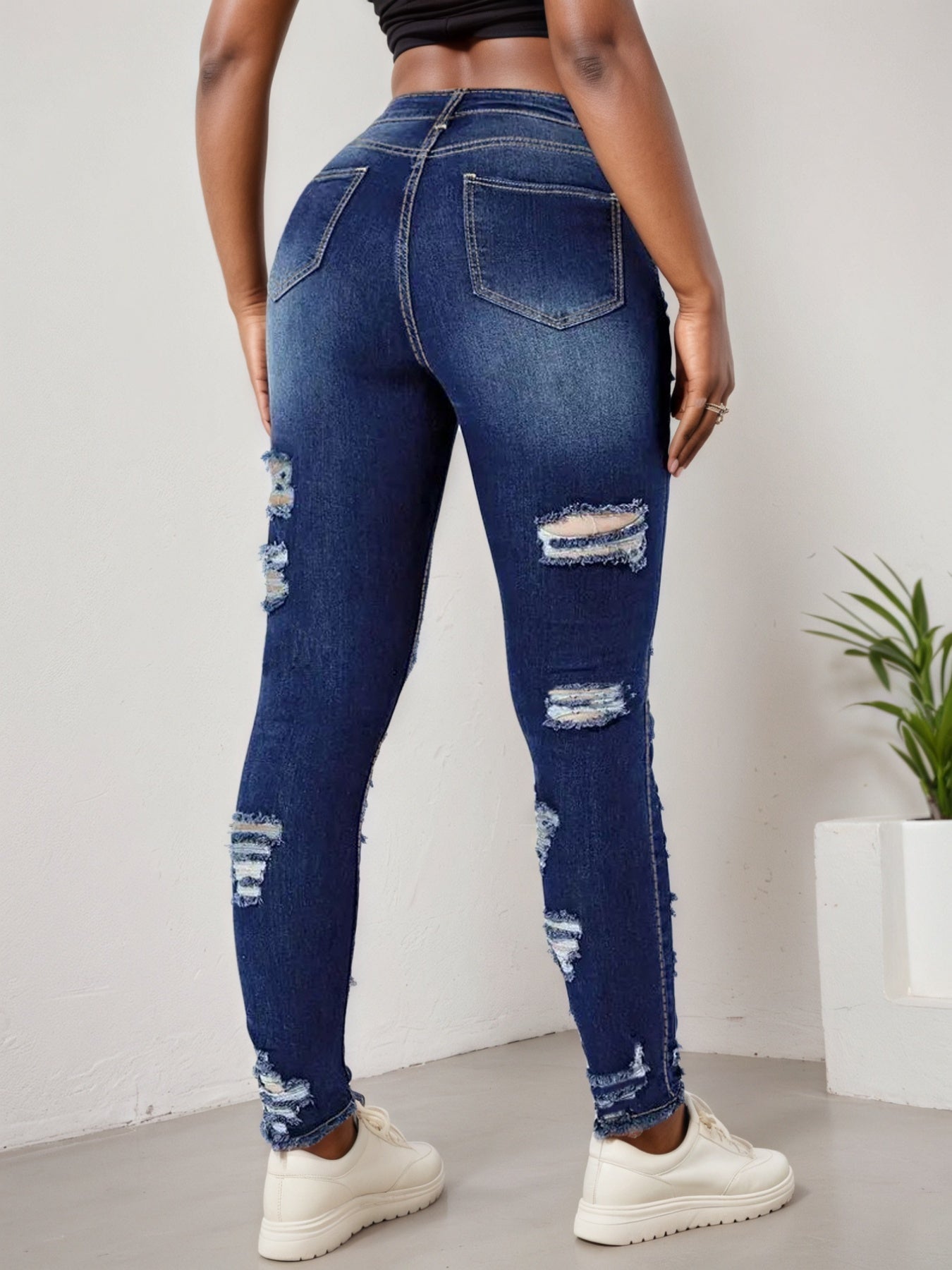 Women’s Ripped Tight Cropped Pants